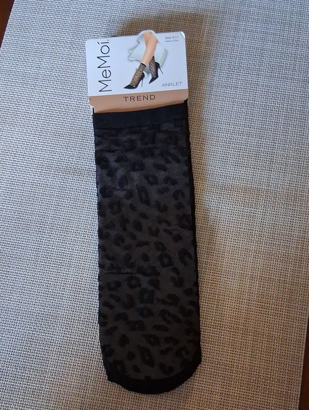 MeMoi Trend Black Leopard Sheer Ankle Socks Sz9-11